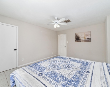 7821 Fuqua Street - Photo Thumbnail 15