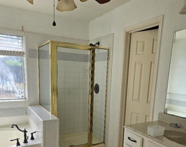 19711 Dusty Creek Drive - Photo Thumbnail 8