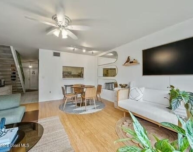 33 Cove Road - Photo Thumbnail 5