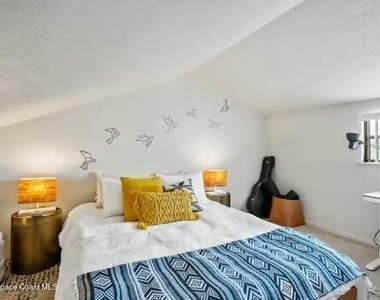 33 Cove Road - Photo Thumbnail 26