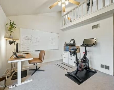 33 Cove Road - Photo Thumbnail 24