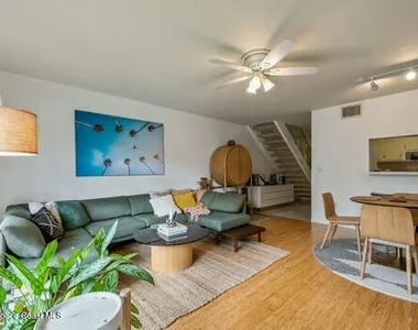 33 Cove Road - Photo Thumbnail 6