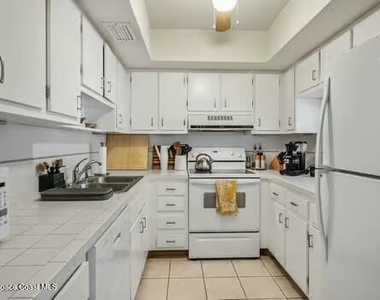 33 Cove Road - Photo Thumbnail 7