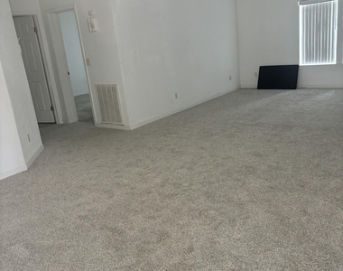 276 Timber Run Way - Photo Thumbnail 17