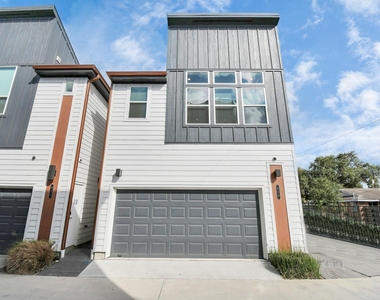 829 N Emile Street - Photo Thumbnail 37