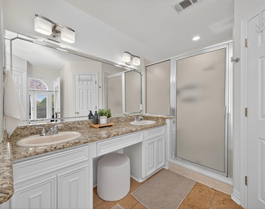 1505 Wentworth Street - Photo Thumbnail 20