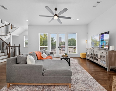 1505 Wentworth Street - Photo Thumbnail 41