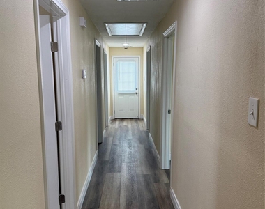 2623 Morning Glory Drive - Photo Thumbnail 14
