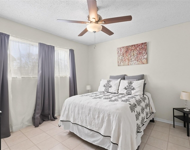 4123 Yupon Ridge Drive - Photo Thumbnail 10