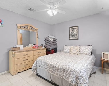 4123 Yupon Ridge Drive - Photo Thumbnail 11