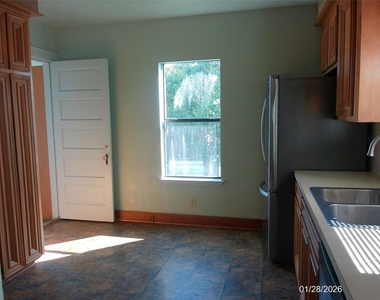 4619 Avenue Avenue S - Photo Thumbnail 12