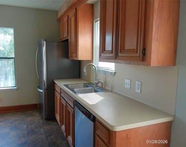 4619 Avenue Avenue S - Photo Thumbnail 13