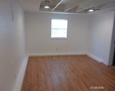 4619 Avenue Avenue S - Photo Thumbnail 19