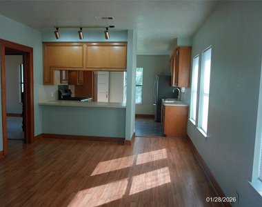 4619 Avenue Avenue S - Photo Thumbnail 10