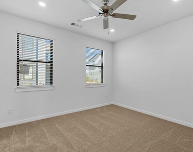 3235 Loam Lane - Photo Thumbnail 14