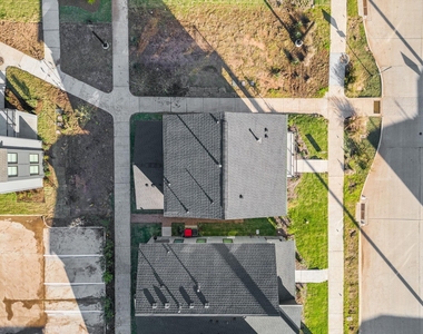 3235 Loam Lane - Photo Thumbnail 3