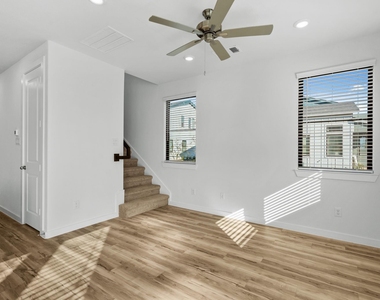 3235 Loam Lane - Photo Thumbnail 5