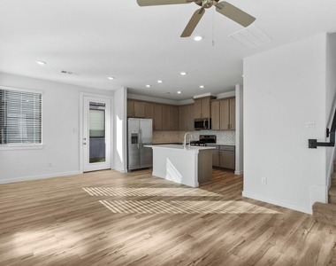 3235 Loam Lane - Photo Thumbnail 7