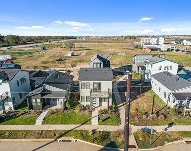 3235 Loam Lane - Photo Thumbnail 2