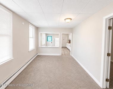 1322 Penn Avenue - Photo Thumbnail 3