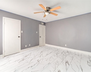 12500 Sandpiper Drive - Photo Thumbnail 14