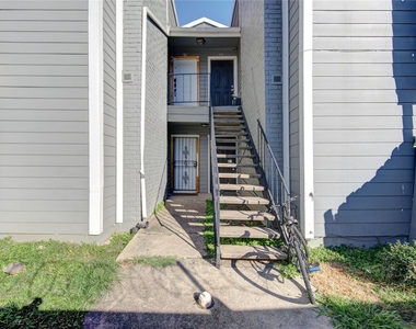 12500 Sandpiper Drive - Photo Thumbnail 1