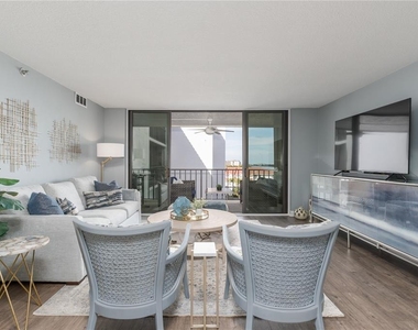19111 Vista Bay Drive - Photo Thumbnail 11