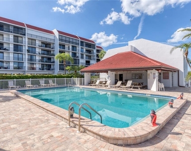 19111 Vista Bay Drive - Photo Thumbnail 25