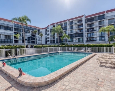 19111 Vista Bay Drive - Photo Thumbnail 26