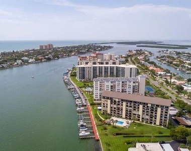 650 Island Way - Photo Thumbnail 2