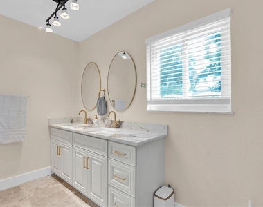 518 77th Avenue - Photo Thumbnail 24