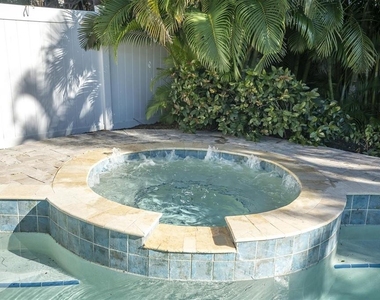 518 77th Avenue - Photo Thumbnail 16