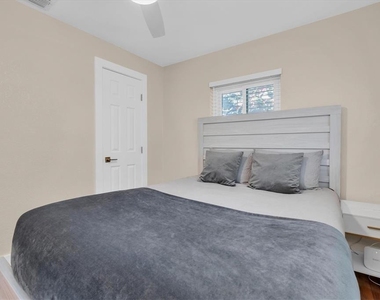 518 77th Avenue - Photo Thumbnail 31