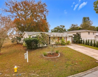 762 Barbara Street - Photo Thumbnail 5