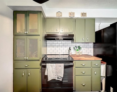 762 Barbara Street - Photo Thumbnail 9