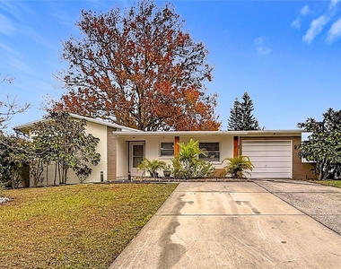 762 Barbara Street - Photo Thumbnail 6