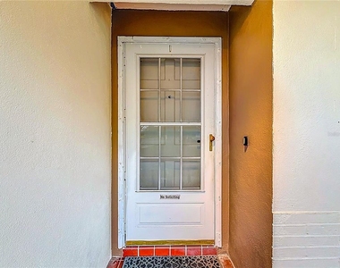 762 Barbara Street - Photo Thumbnail 7