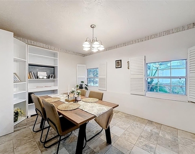 762 Barbara Street - Photo Thumbnail 17