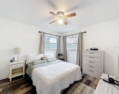 762 Barbara Street - Photo Thumbnail 20