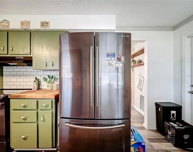 762 Barbara Street - Photo Thumbnail 10