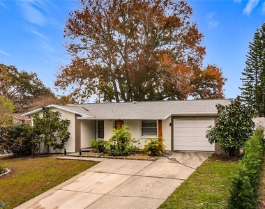 762 Barbara Street - Photo Thumbnail 1