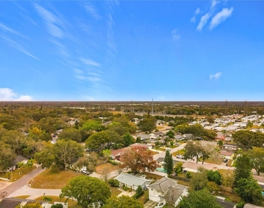 762 Barbara Street - Photo Thumbnail 4