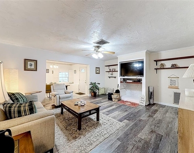 762 Barbara Street - Photo Thumbnail 14