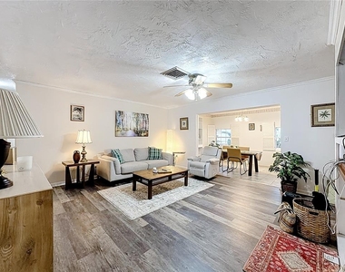 762 Barbara Street - Photo Thumbnail 15