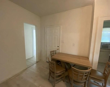4427 Raleight Street - Photo Thumbnail 6