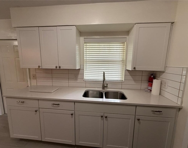 15615 Nw 138th Drive - Photo Thumbnail 15