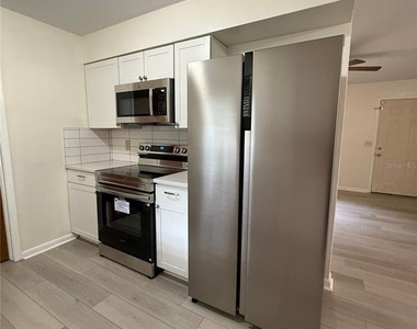 15615 Nw 138th Drive - Photo Thumbnail 12