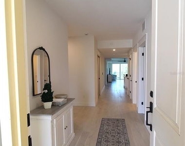 280 Hidden Bay Drive - Photo Thumbnail 2