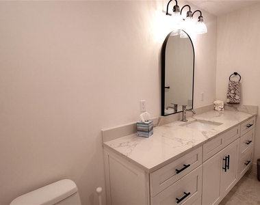 280 Hidden Bay Drive - Photo Thumbnail 15