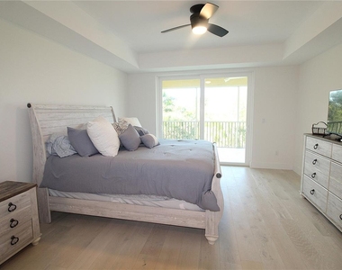 280 Hidden Bay Drive - Photo Thumbnail 8